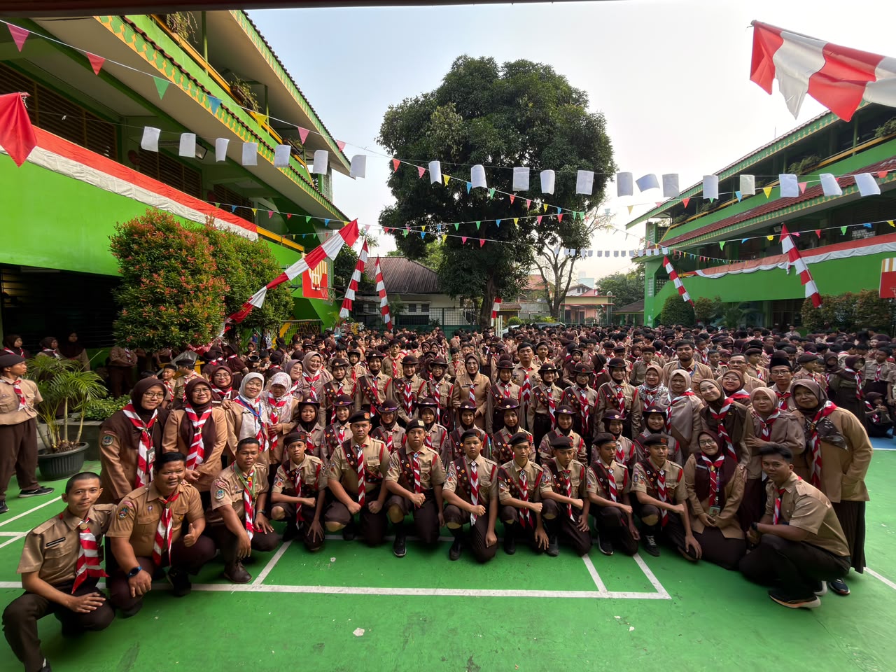 SMP Negeri 141 Jakarta Memperingati Hari Pramuka Bersama